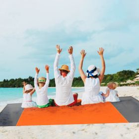 108x96.46in Sand Proof Picnic Blanket Water Resistant Foldable Camping Beach Mat w/ 4 Anchors 1 Carry Bag For 4-6 People (Option: Orange_L)