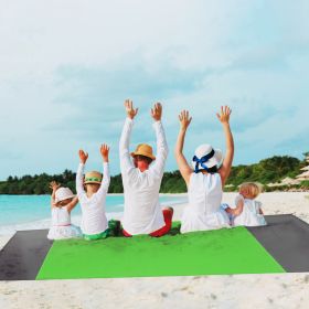 108x96.46in Sand Proof Picnic Blanket Water Resistant Foldable Camping Beach Mat w/ 4 Anchors 1 Carry Bag For 4-6 People (Option: Green_L)
